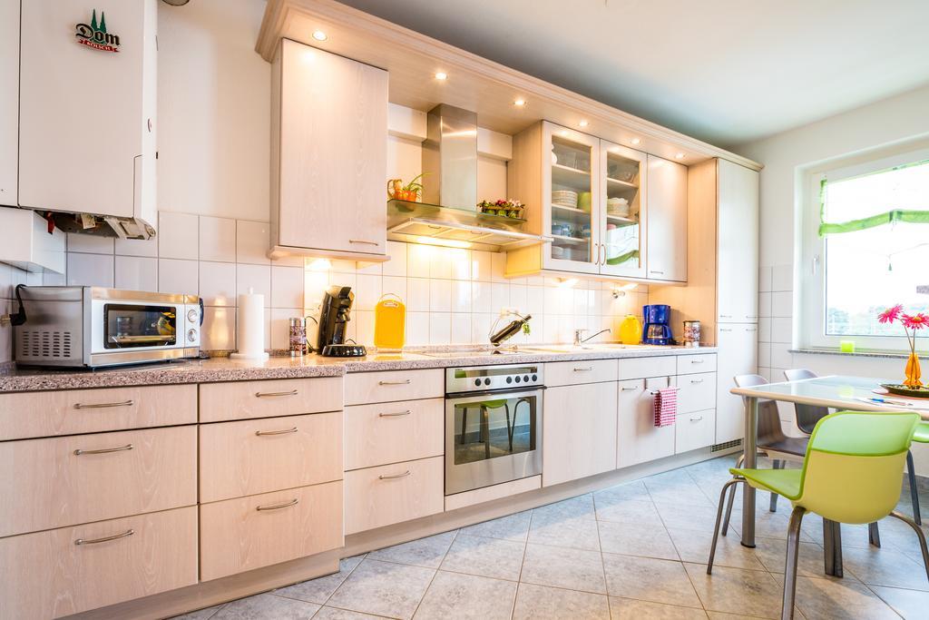 Ferienwohnung Koeln Messenaehe Værelse billede